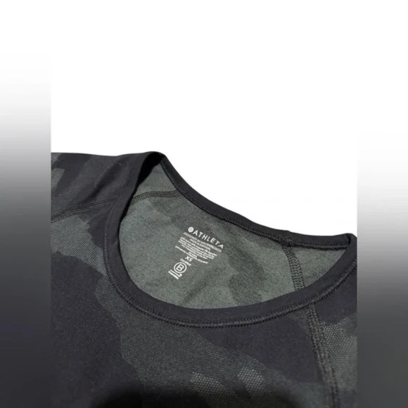 NEW ATHLETA SPEEDLIGHT CAMO BLACK & GRAY TOP IN XS - Picture 4 of 8